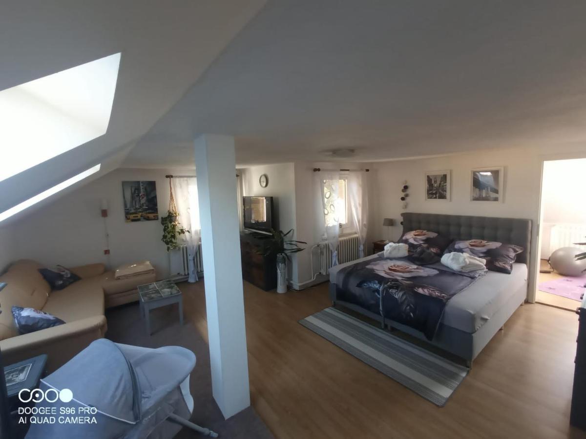 伦布尔克Podkrovni Apartman Tereza公寓 外观 照片