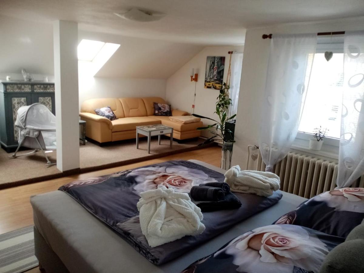 伦布尔克Podkrovni Apartman Tereza公寓 外观 照片