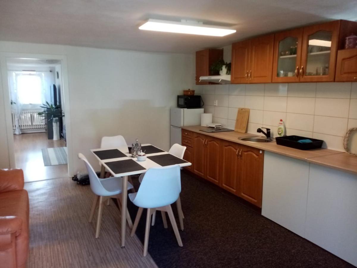 伦布尔克Podkrovni Apartman Tereza公寓 外观 照片