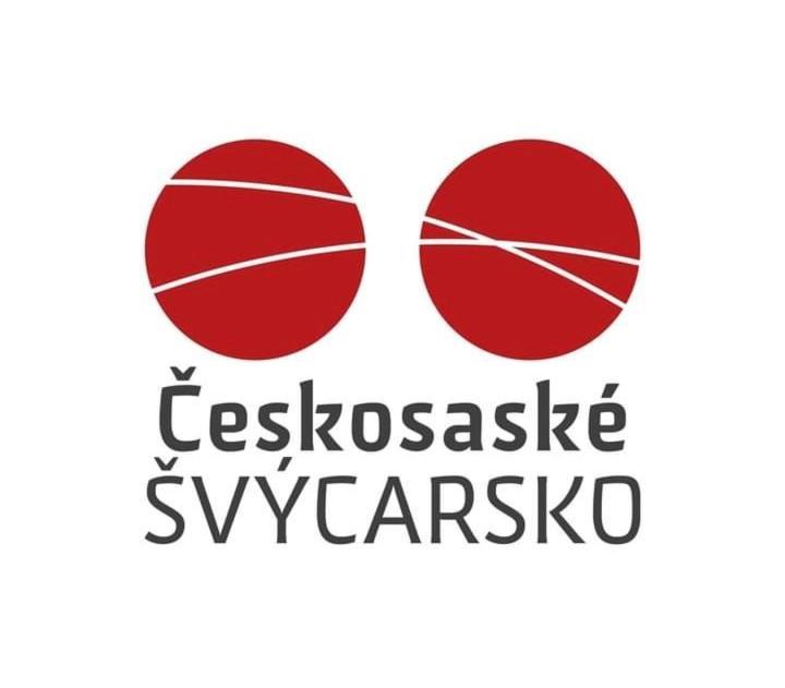 伦布尔克Podkrovni Apartman Tereza公寓 外观 照片
